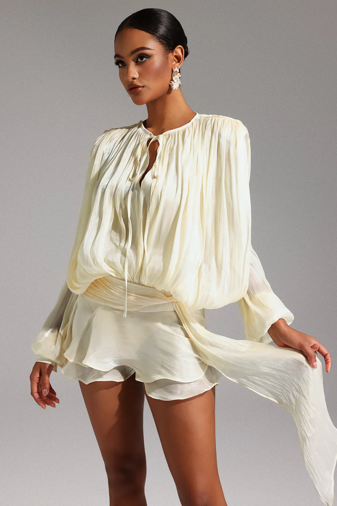 Dekia Uzun Kollu Hollow Out Volanlı Mini Elbise