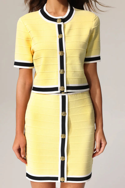 Terela Yuvarlak Yaka Altın Düğmeli Üst Ve Etek İki Parçalı Takım