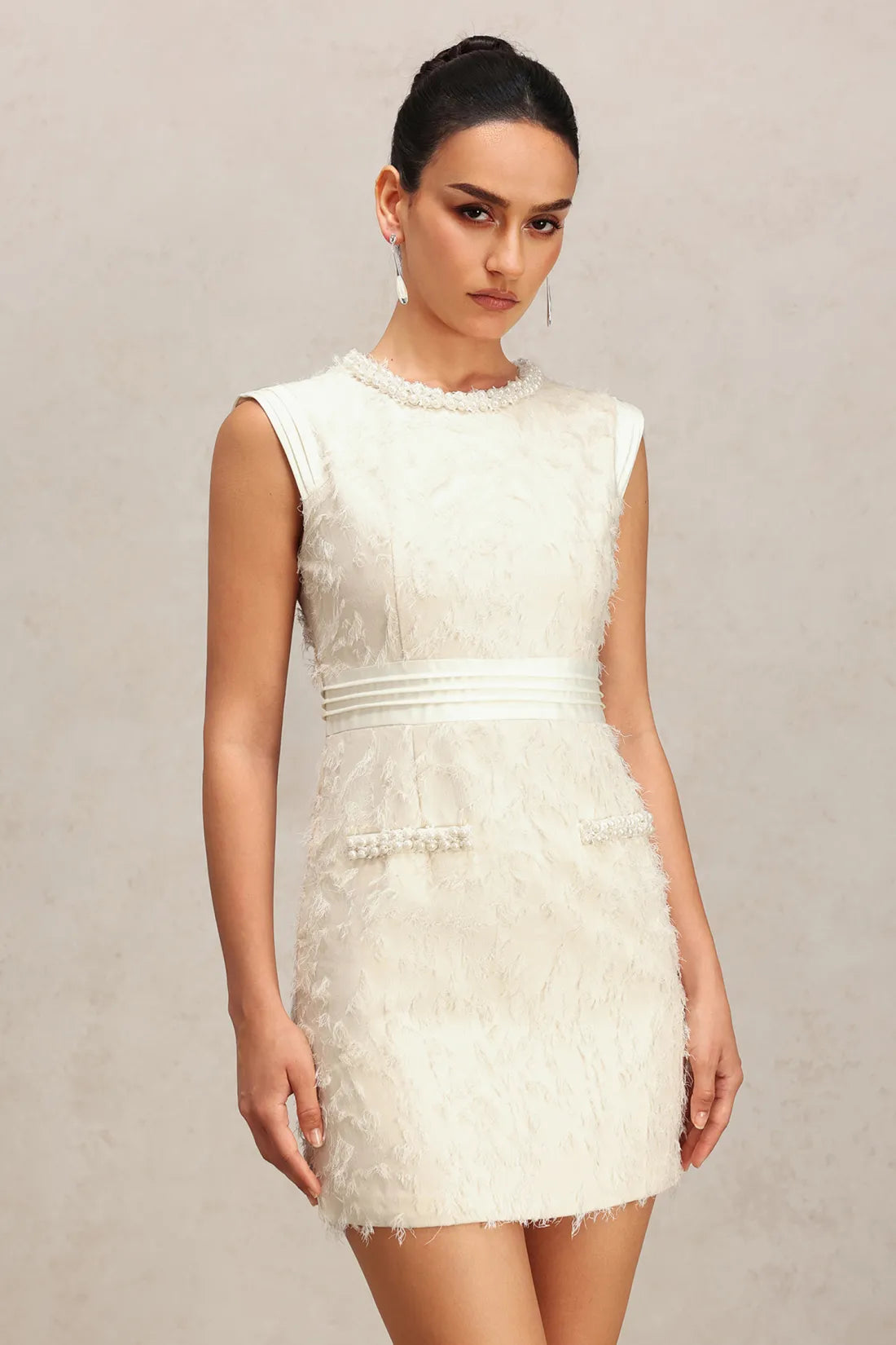 Pamela Kolsuz İnci Püsküllü Mini Elbise