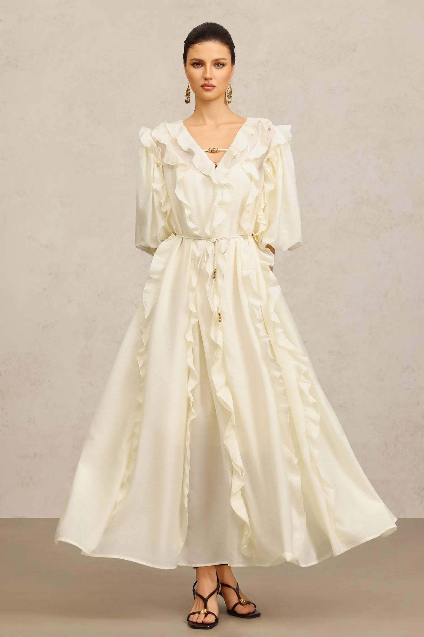 Wika Dirsek Kollu Kıvrımlı Bej Uzun Elbise