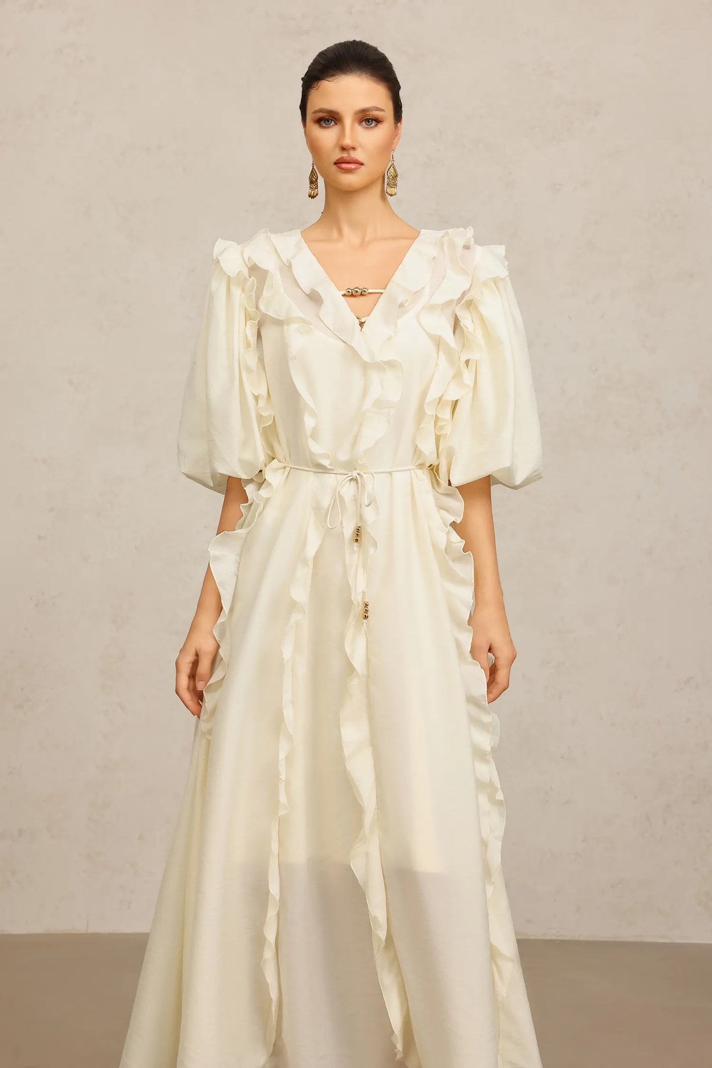 Wika Dirsek Kollu Kıvrımlı Bej Uzun Elbise