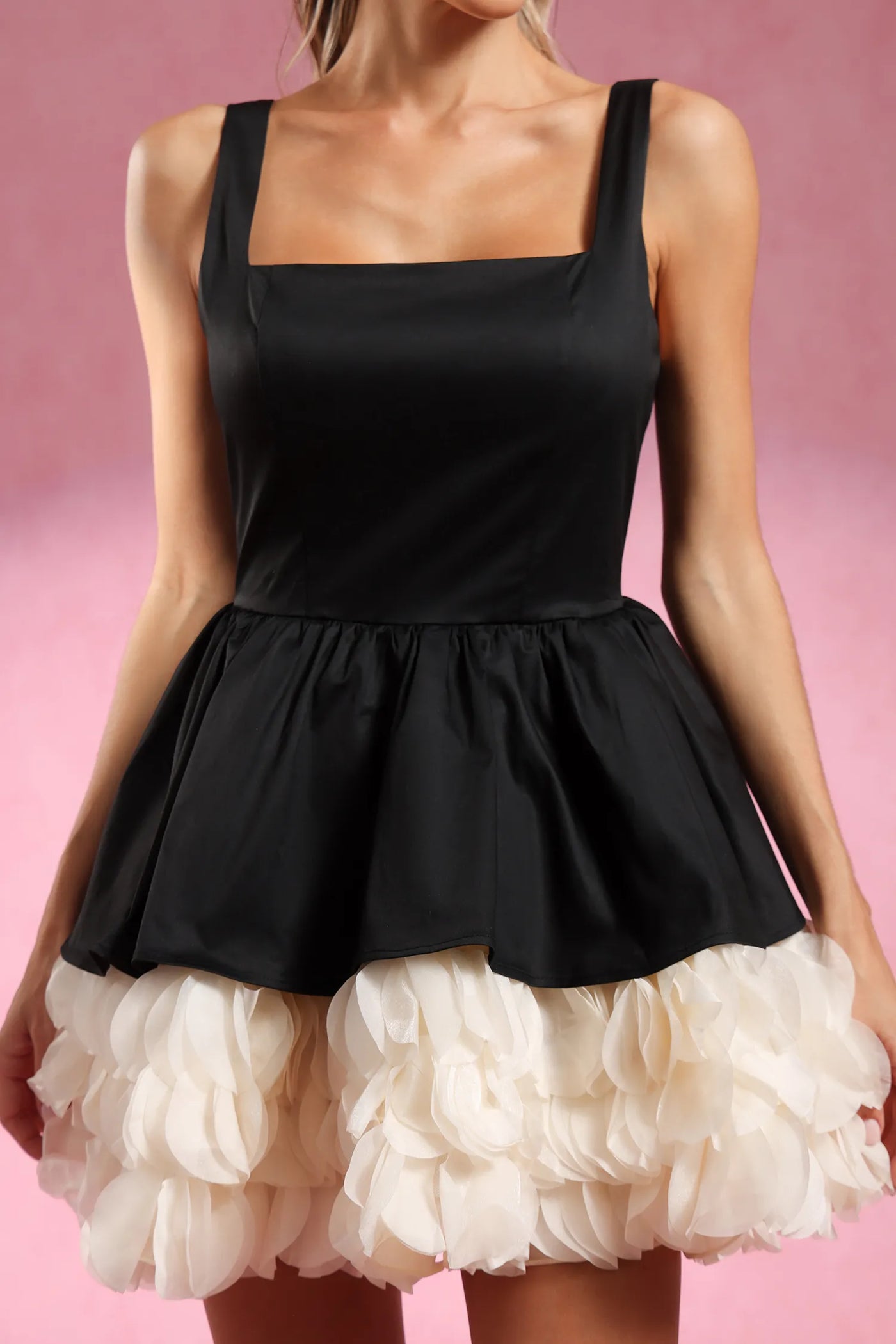 Nivia Puantiyeli Tül Mini Elbise