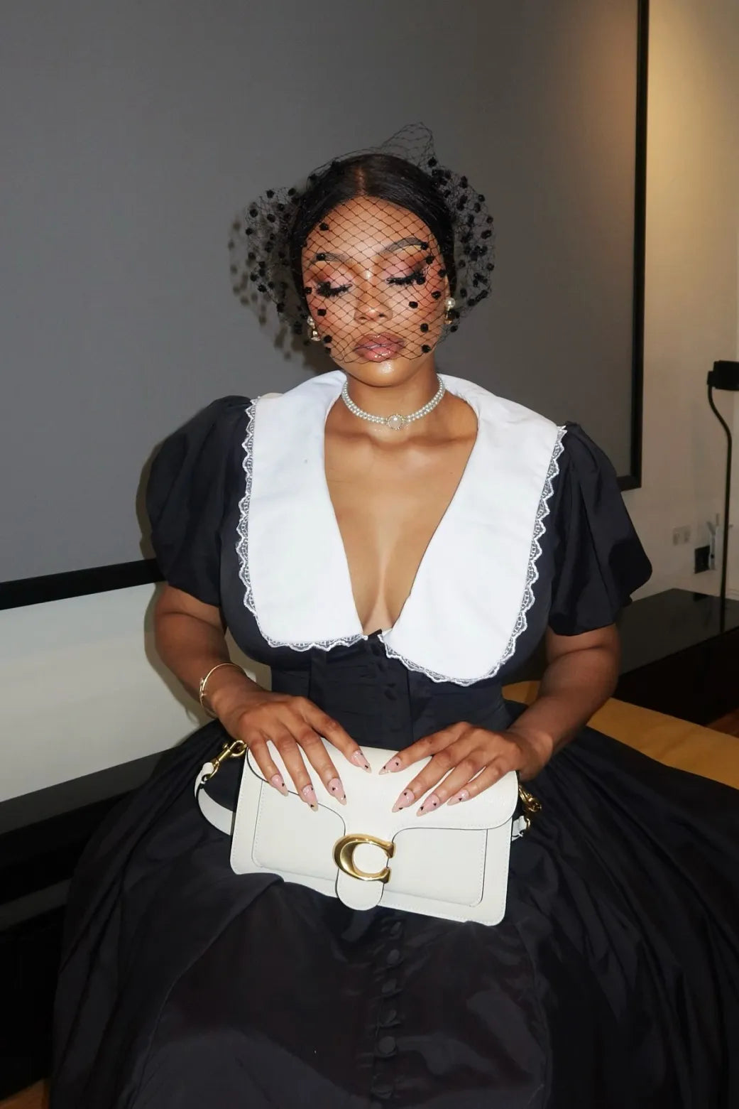 Athena Doll Yaka Puf Kollu Midi Elbise