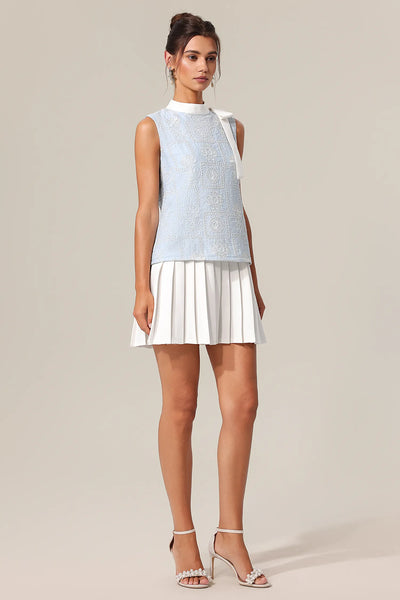 Özel Tasarım Fiyonk Nakışlı Katlı Mini Elbise