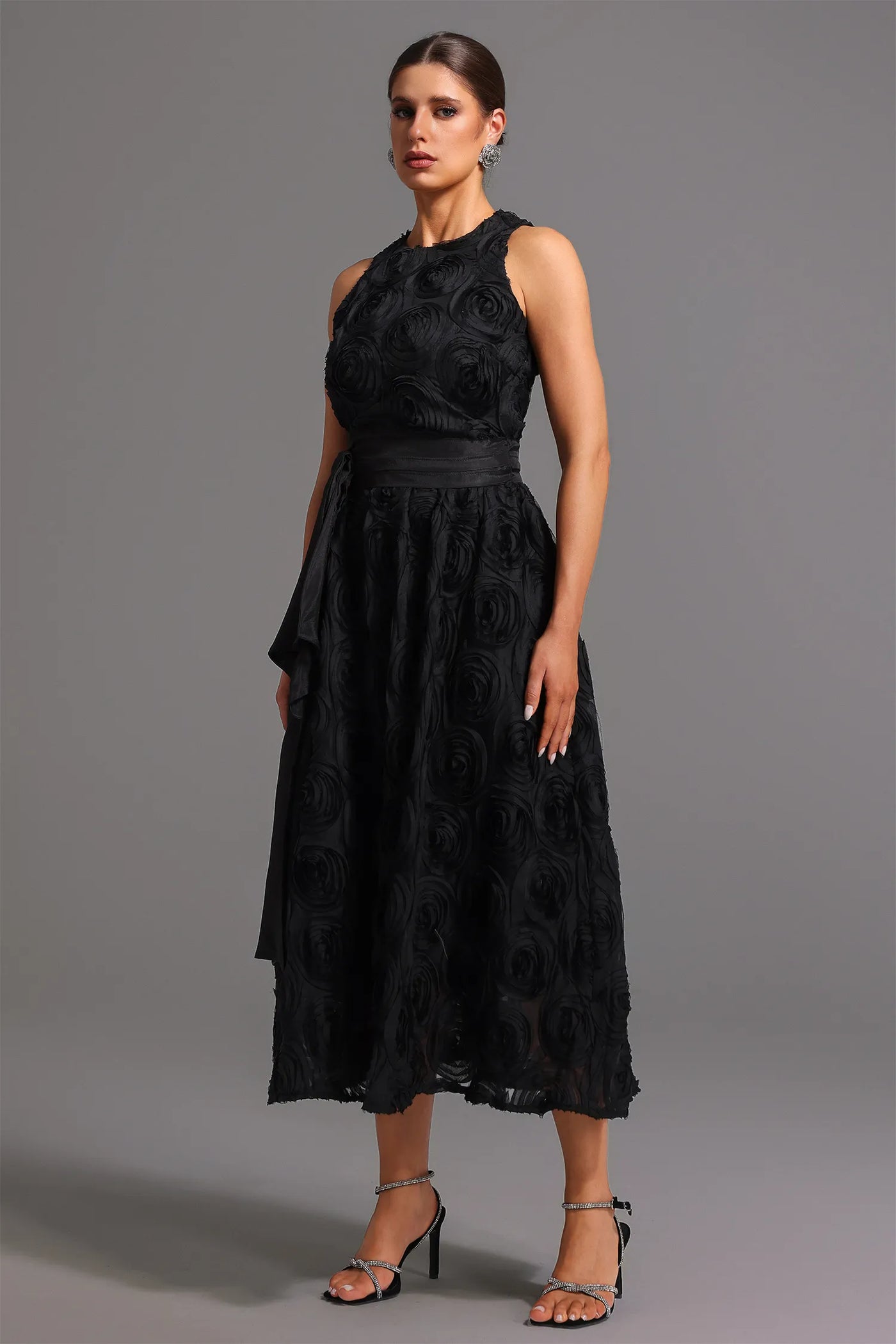 Runa Yuvarlak Yaka Çiçekli Uzun Elbise