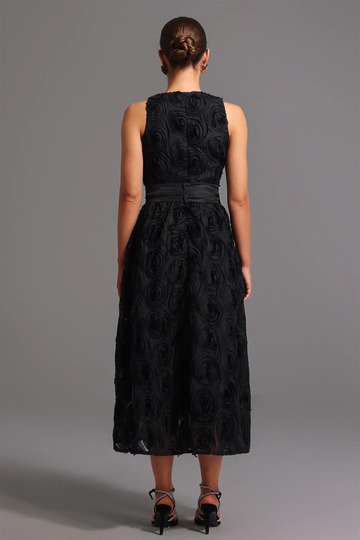 Runa Yuvarlak Yaka Çiçekli Uzun Elbise