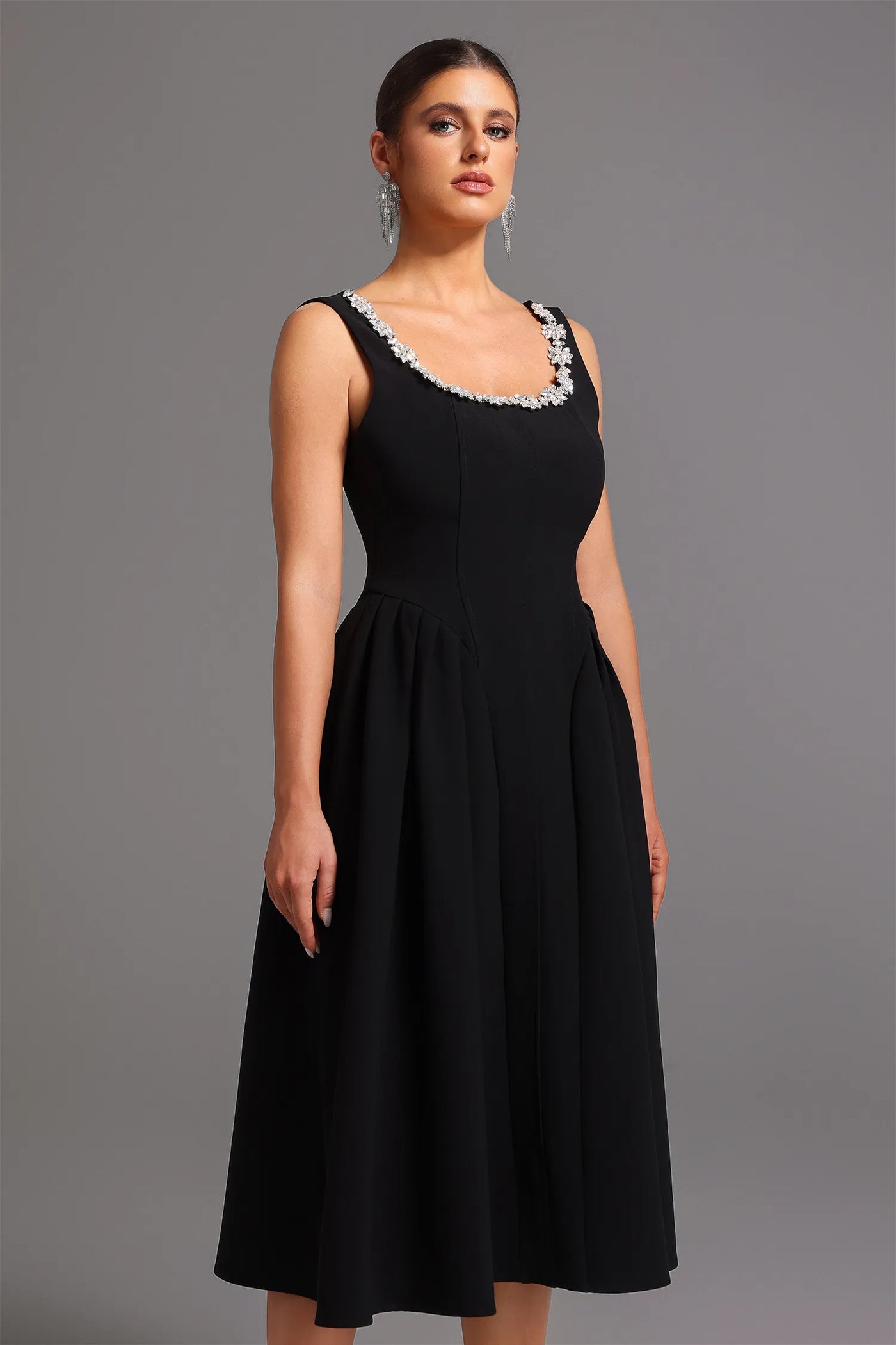 Demere Kolsuz Kare Yaka Elmas Midi Elbise