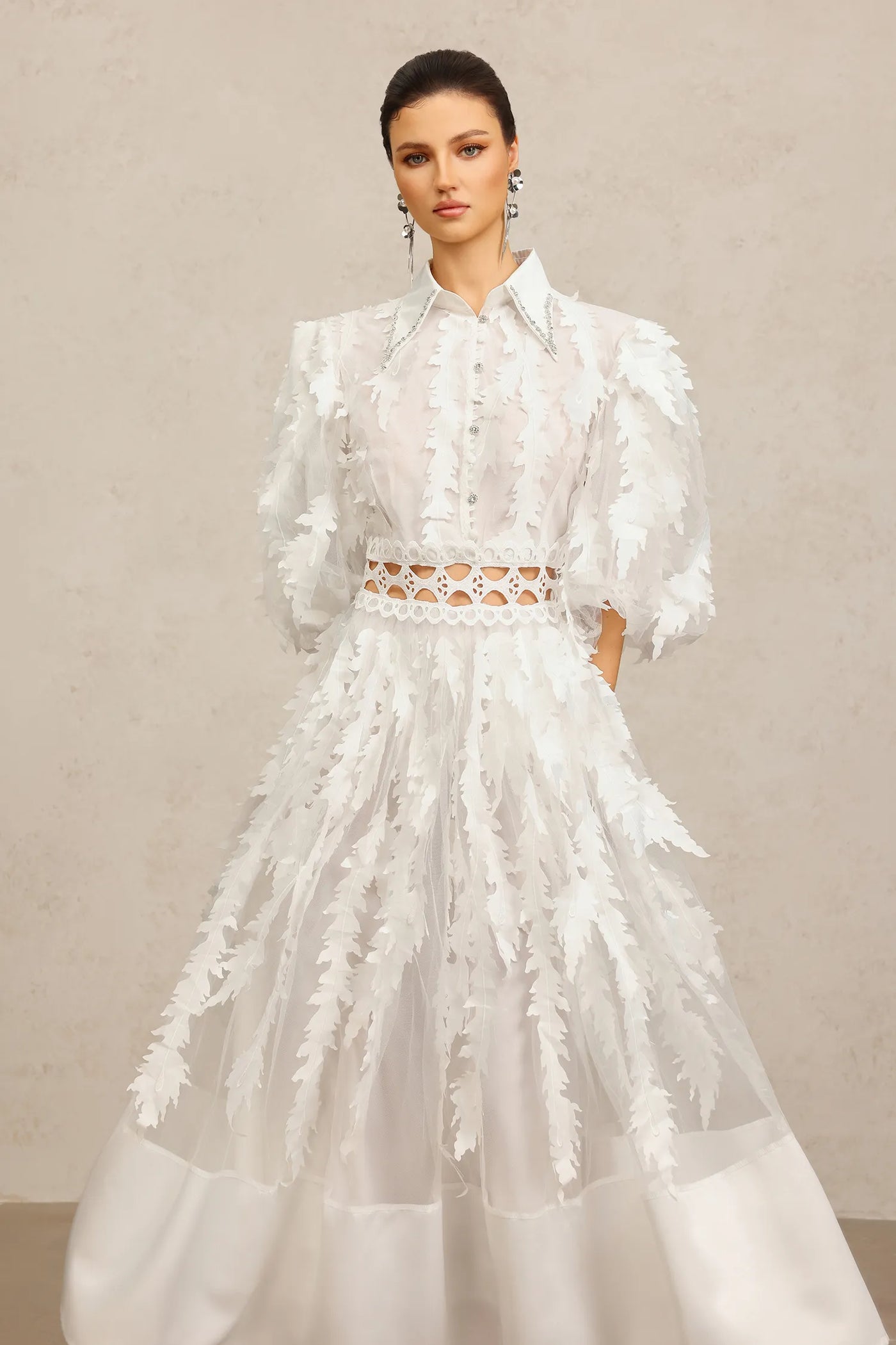 Yvonne Yakalı Dirsek Kollu Katlı Uzun Elbise