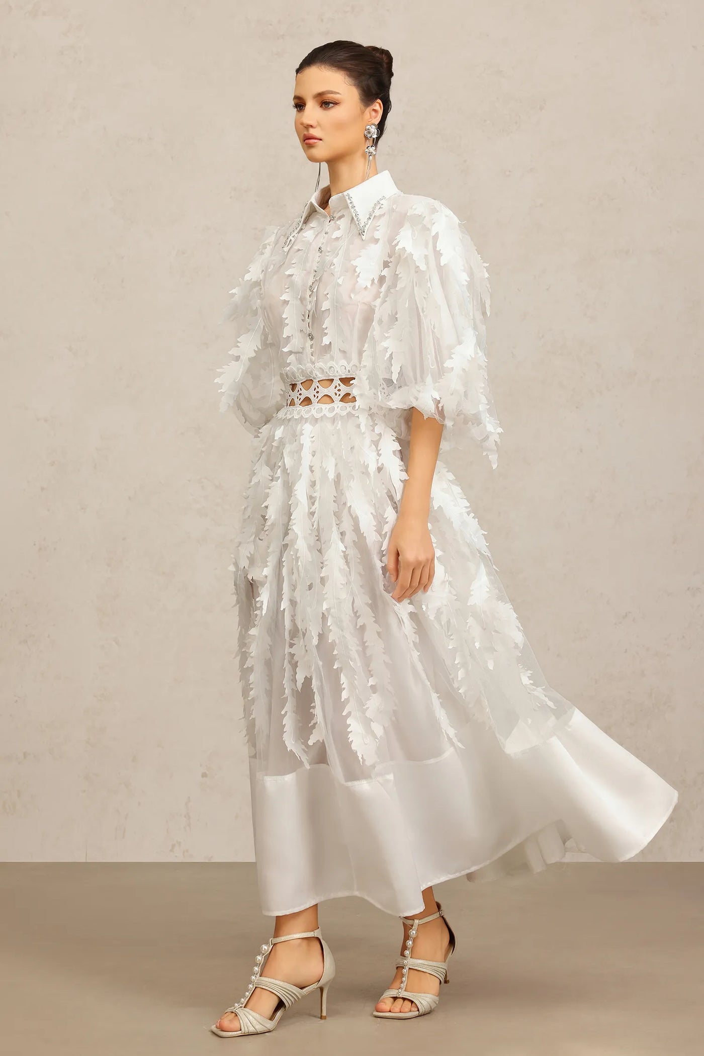 Yvonne Yakalı Dirsek Kollu Katlı Uzun Elbise