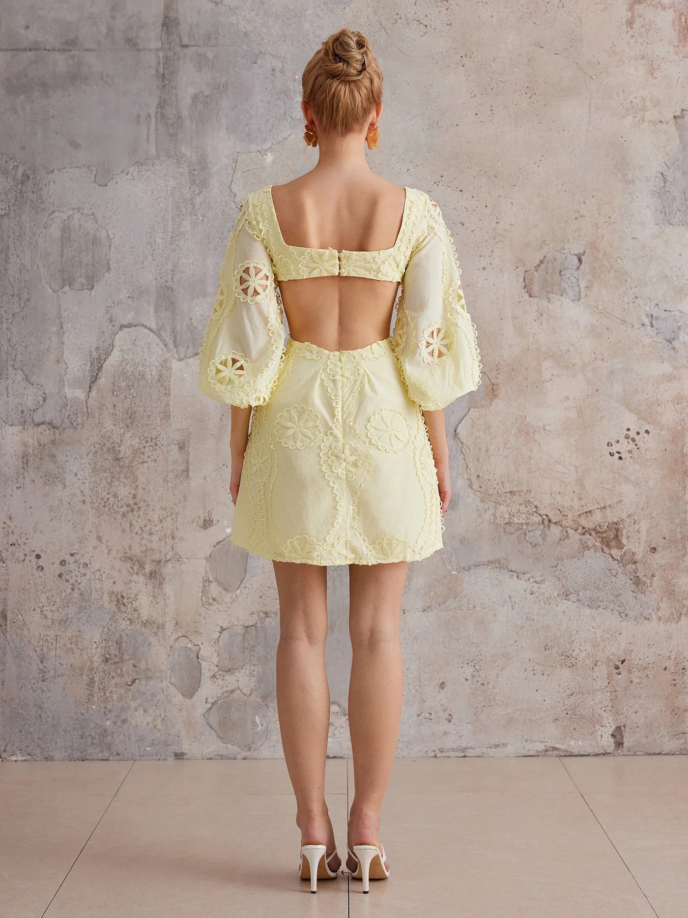 Balon Kollu Dantel Mini Elbise