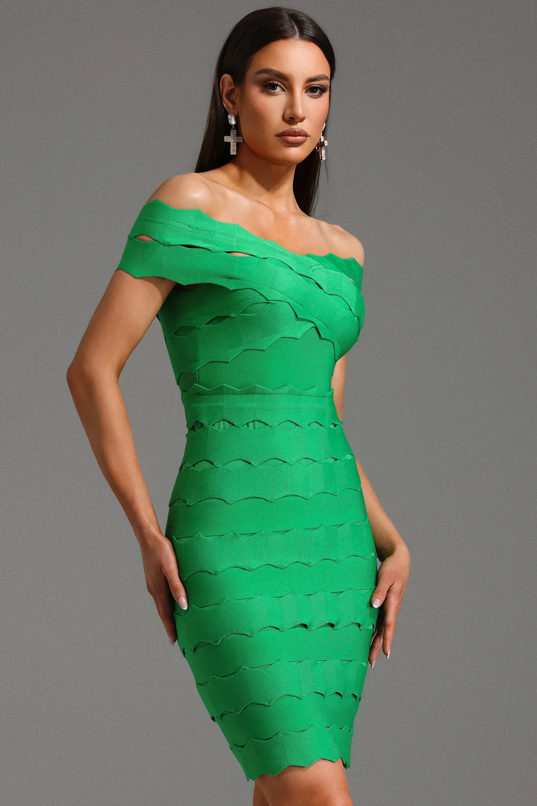 Lacie Omuz Açık Dalgalı Bandaj Midi Elbise