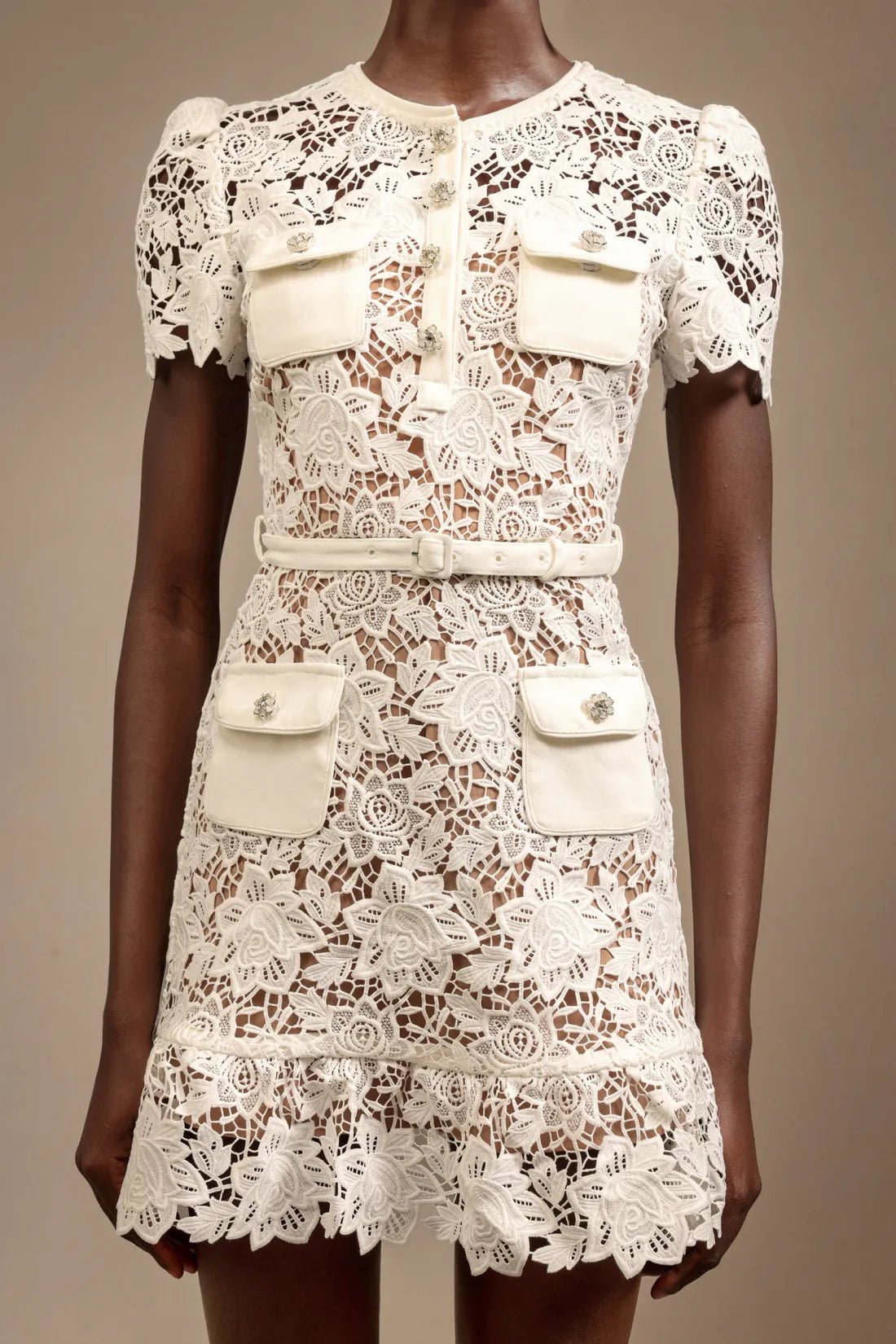 Yuvarlak Yaka Kısa Kollu Elmas Dantel Mini Elbise