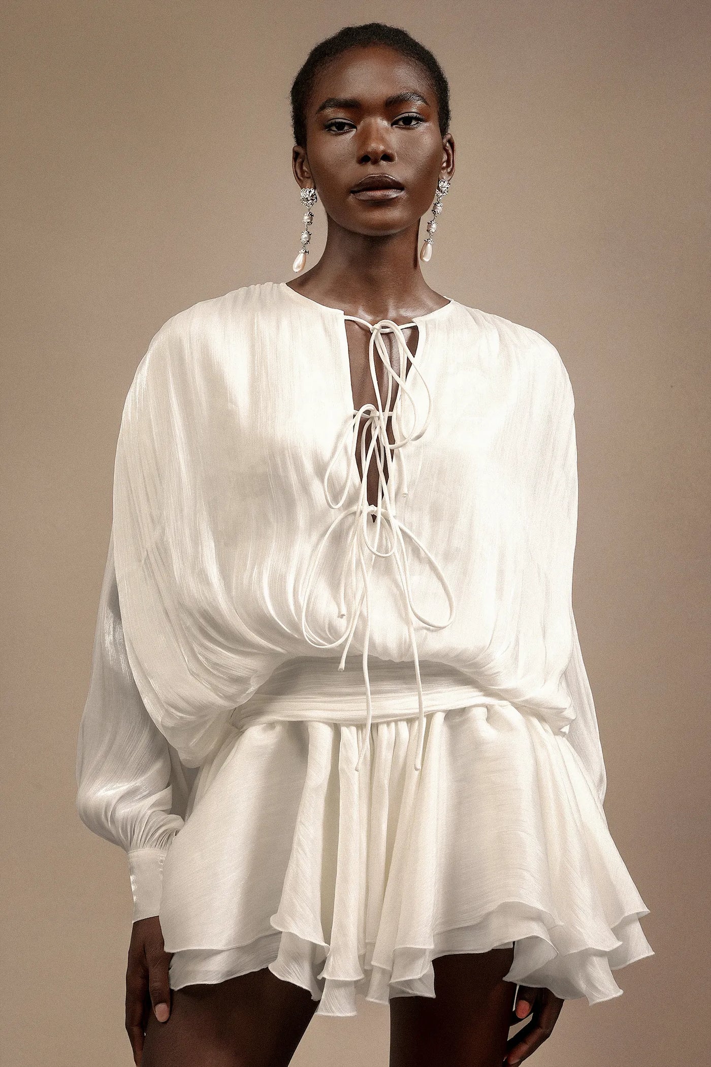 Maris Uzun Kollu Fiyonklu Mini Elbise