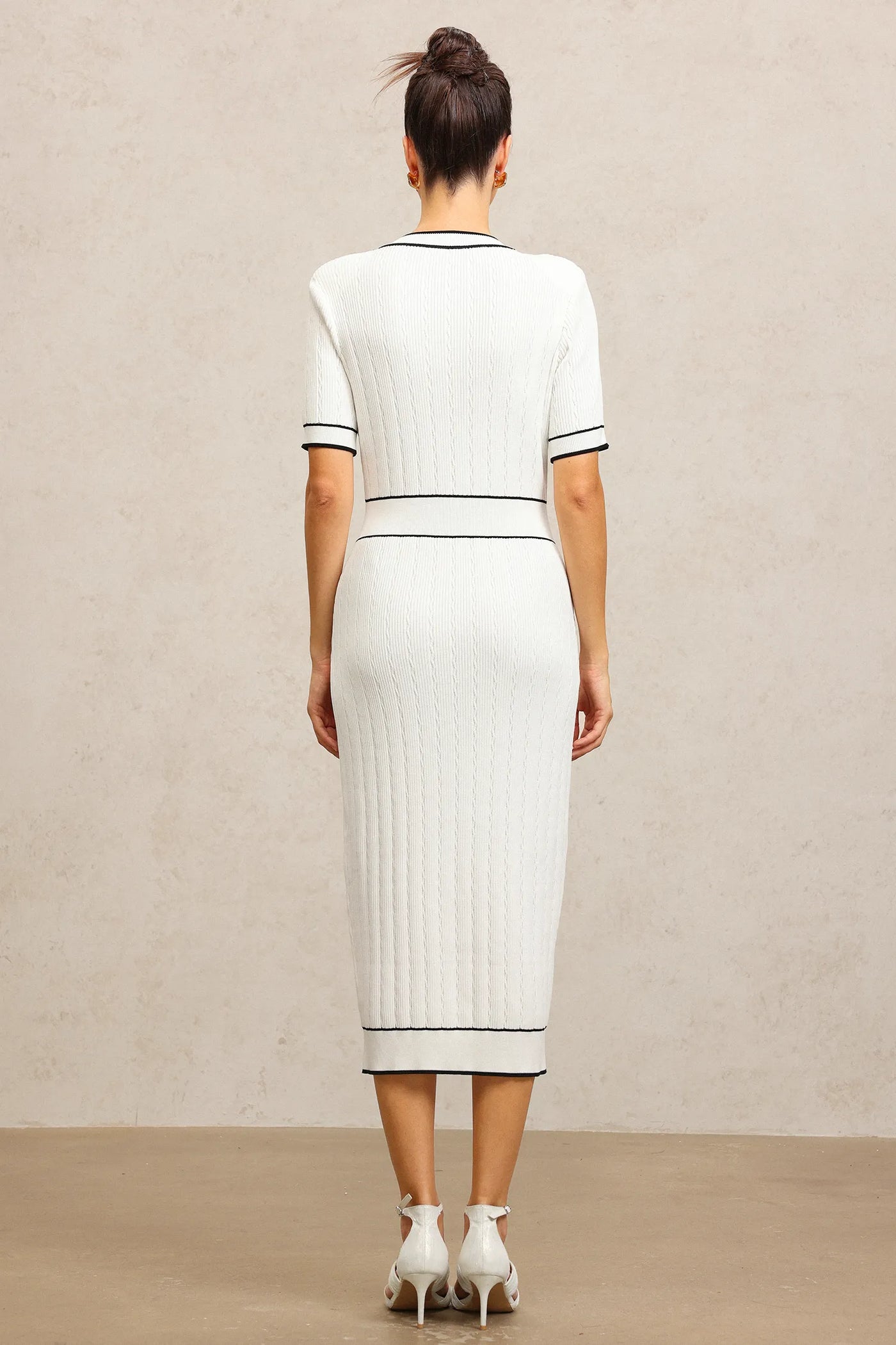 Sadala Yuvarlak Yaka Midi Elbise