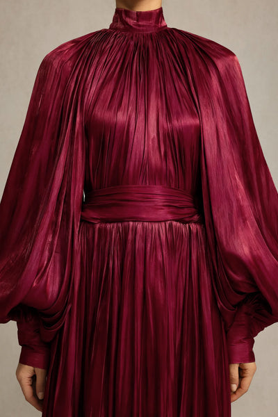 Kuhany Katlı Kırmızı Uzun Elbise