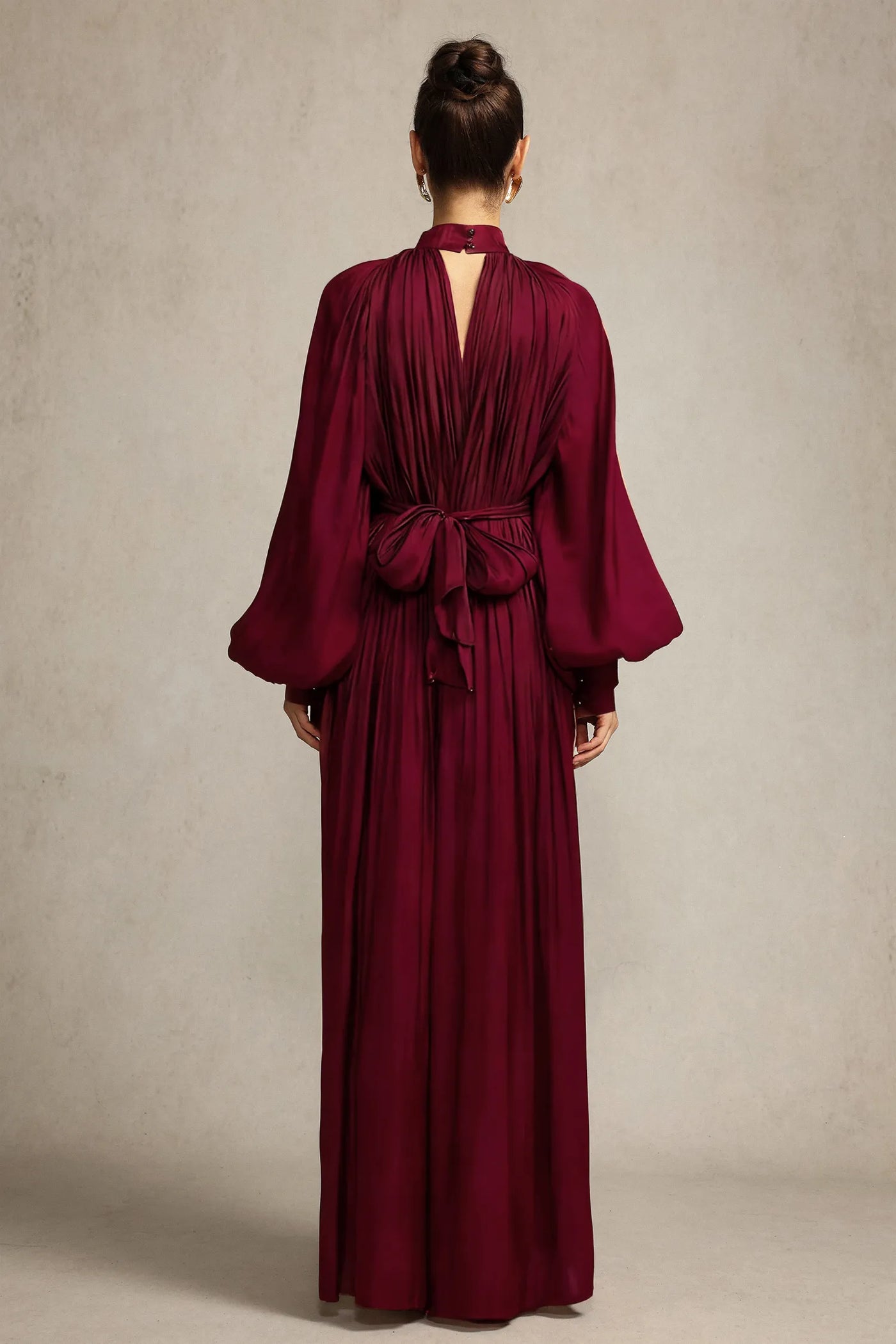 Kuhany Katlı Kırmızı Uzun Elbise