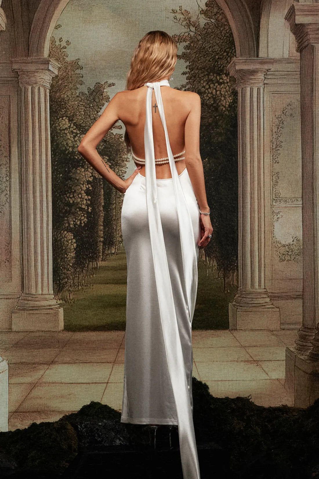 Yuico Halter Saten Uzun Elbise