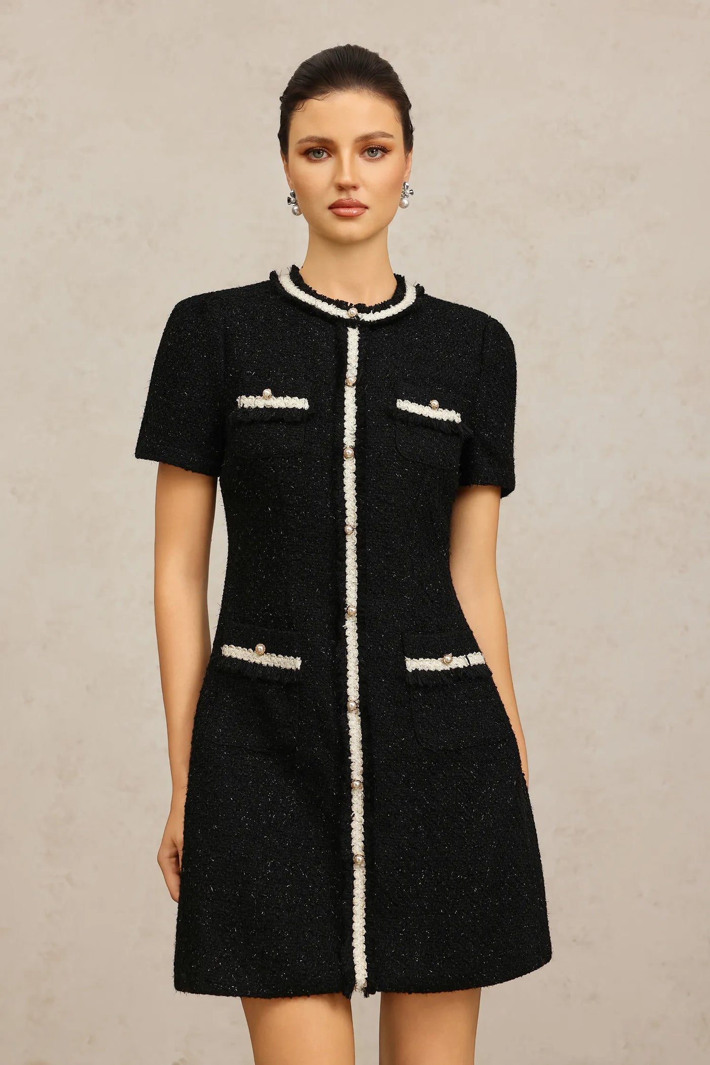 Pillnee Yuvarlak Yaka Kısa Kollu Mini Elbise