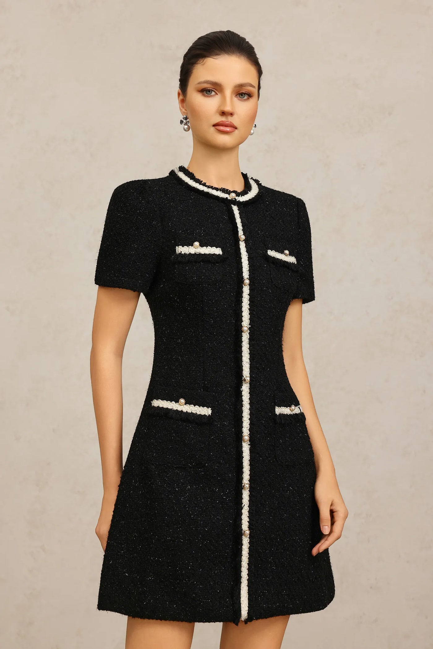 Pillnee Yuvarlak Yaka Kısa Kollu Mini Elbise