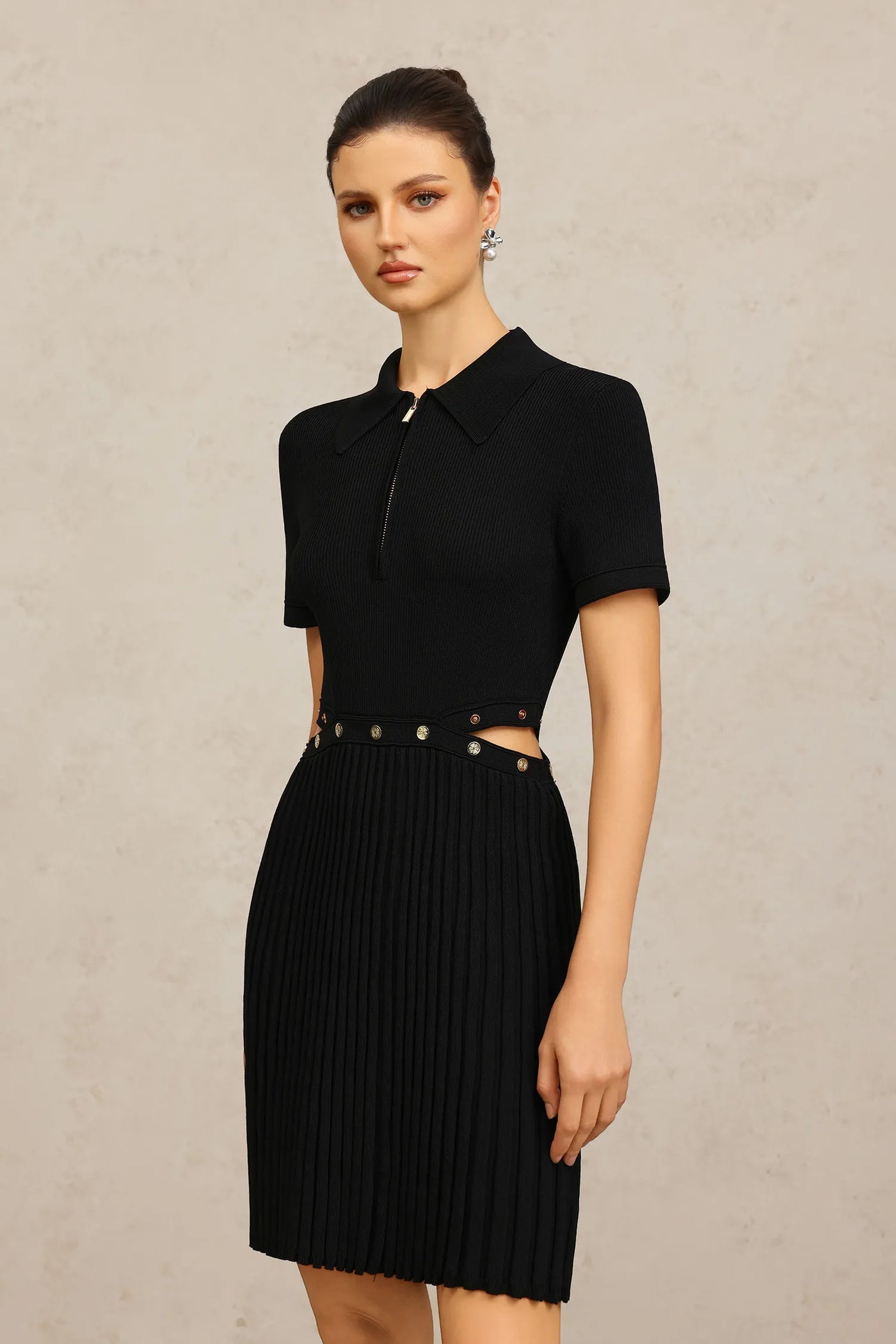 Rae Yaka Katlamalı Mini Elbise