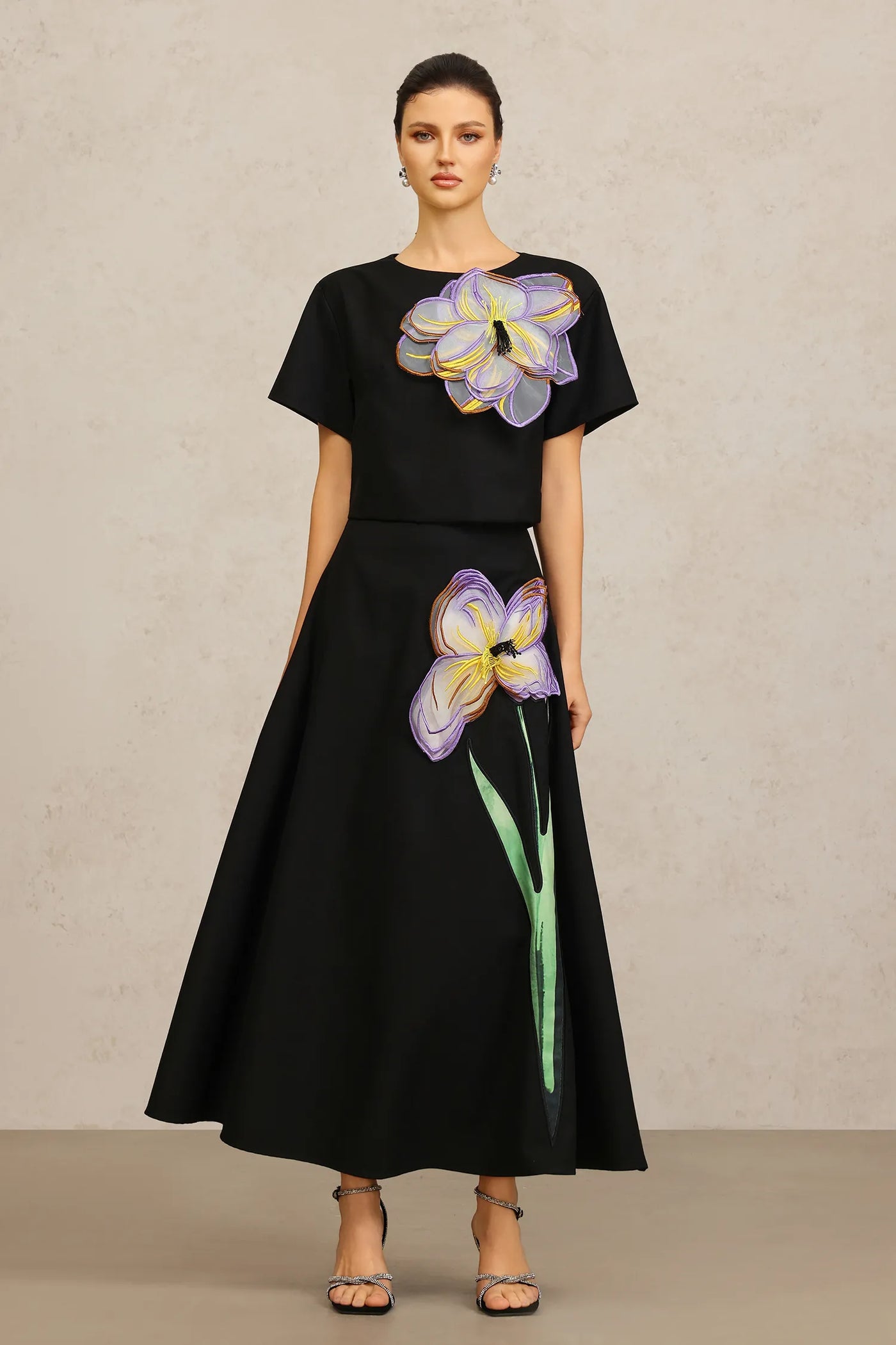 Nomi Üst ve Etek İki Parçalı Takım