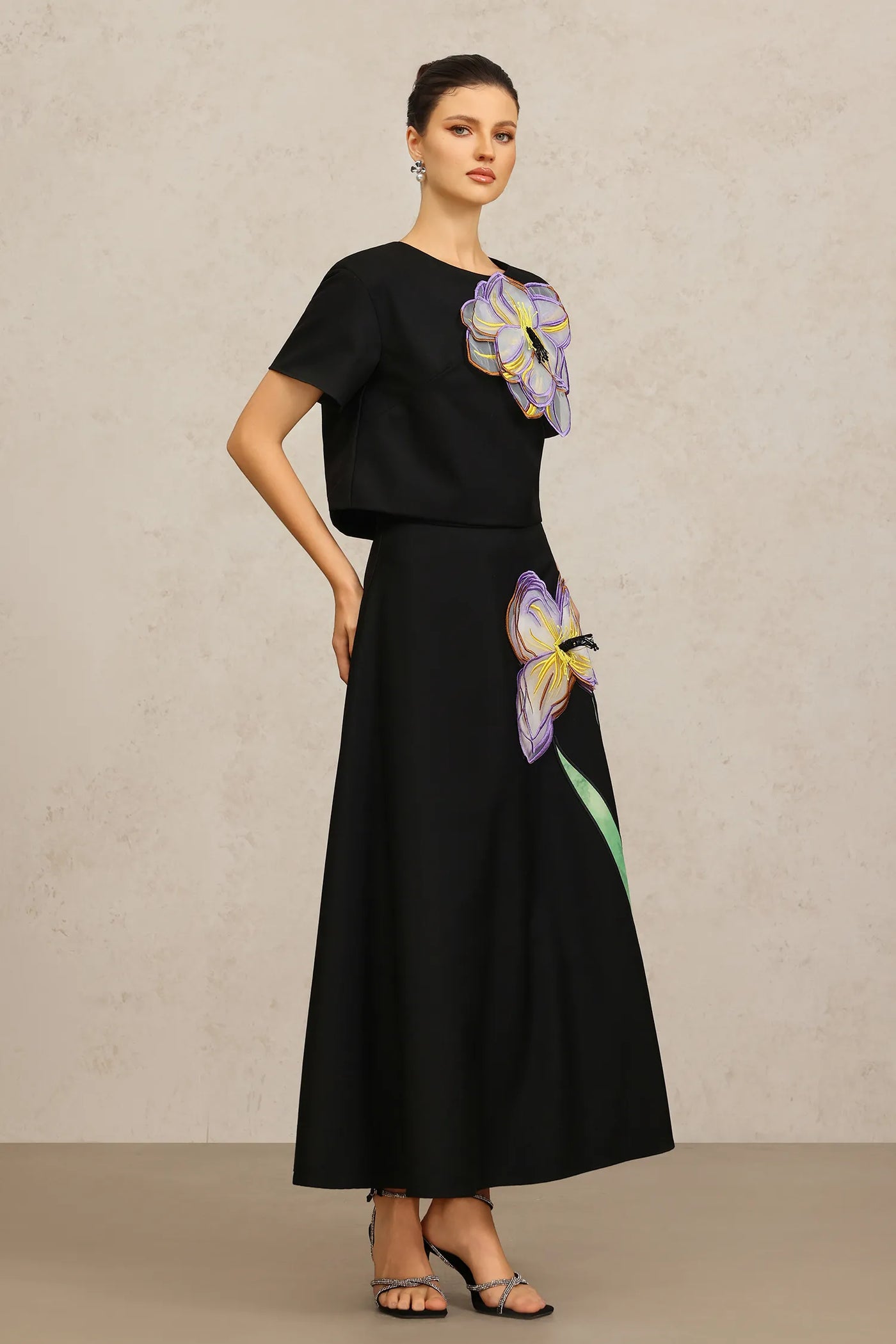 Nomi Üst ve Etek İki Parçalı Takım