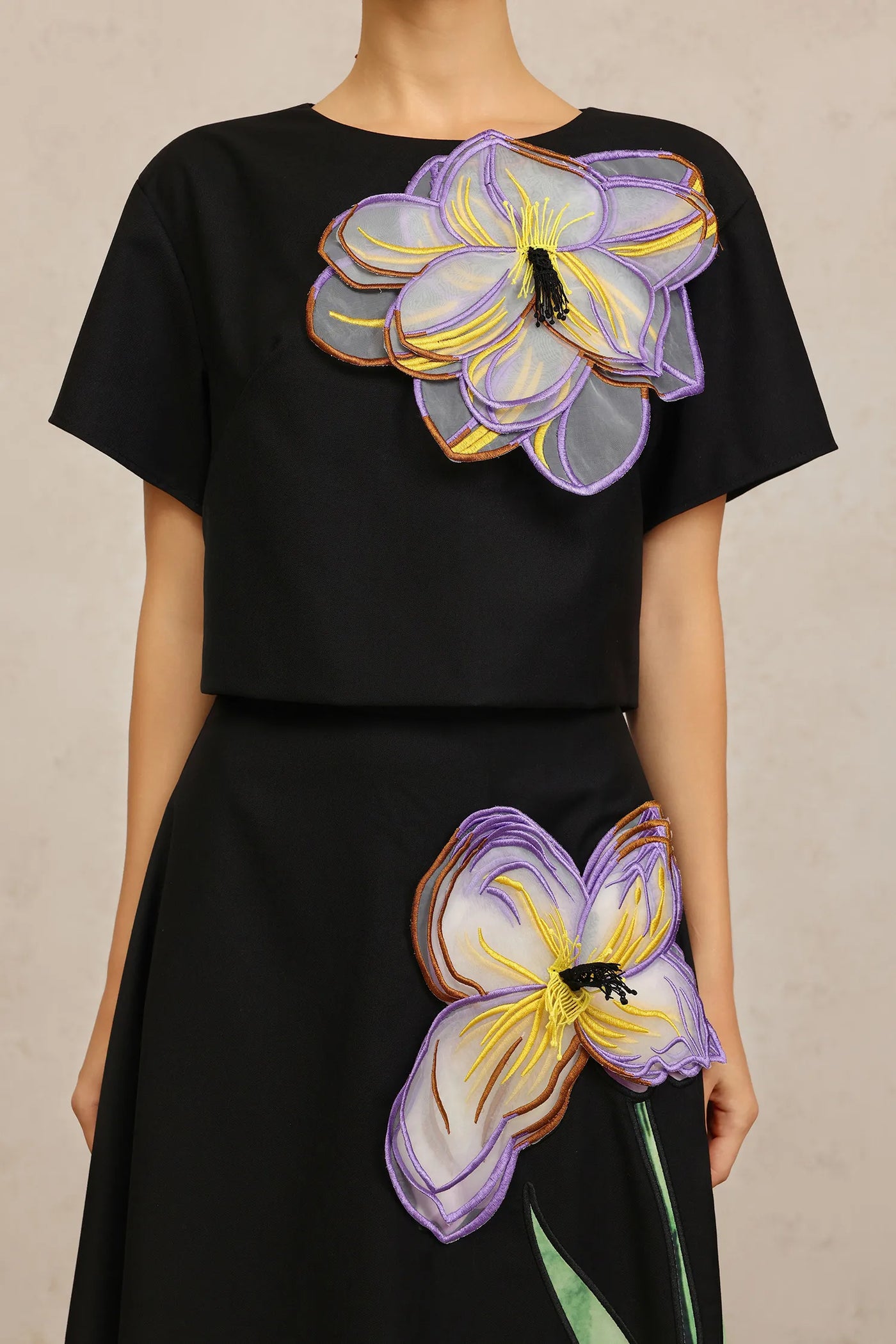 Nomi Üst ve Etek İki Parçalı Takım