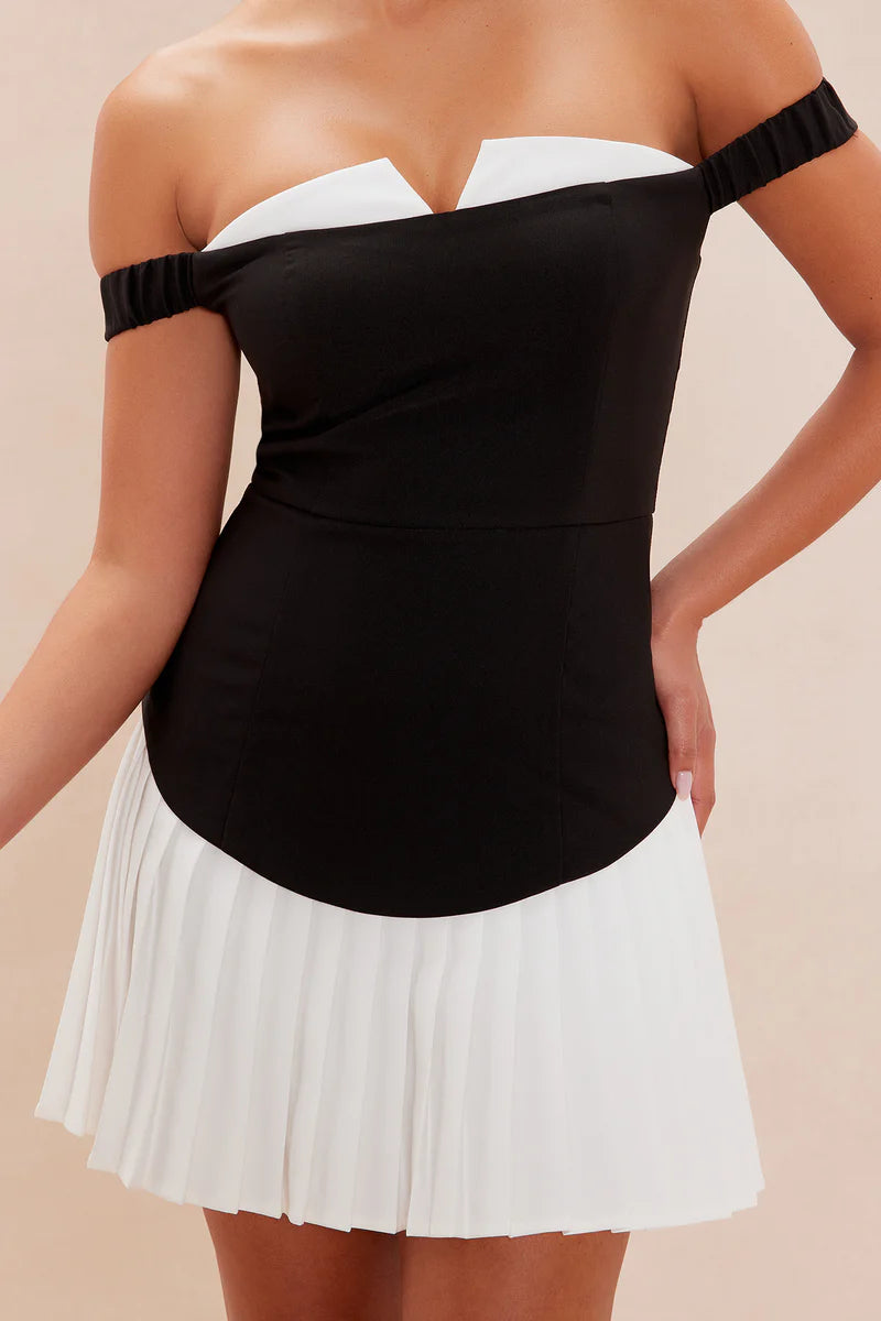 Penny Pileli Mini Elbise