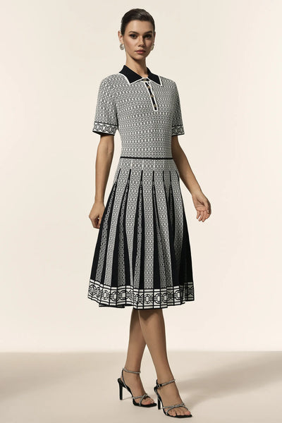 Reye Yaka Jakarlı Kıvrımlı Mini Elbise