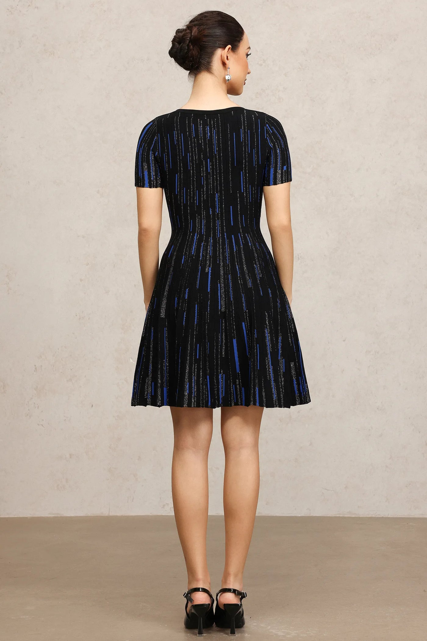 Subra Yuvarlak Yaka Mini Elbise