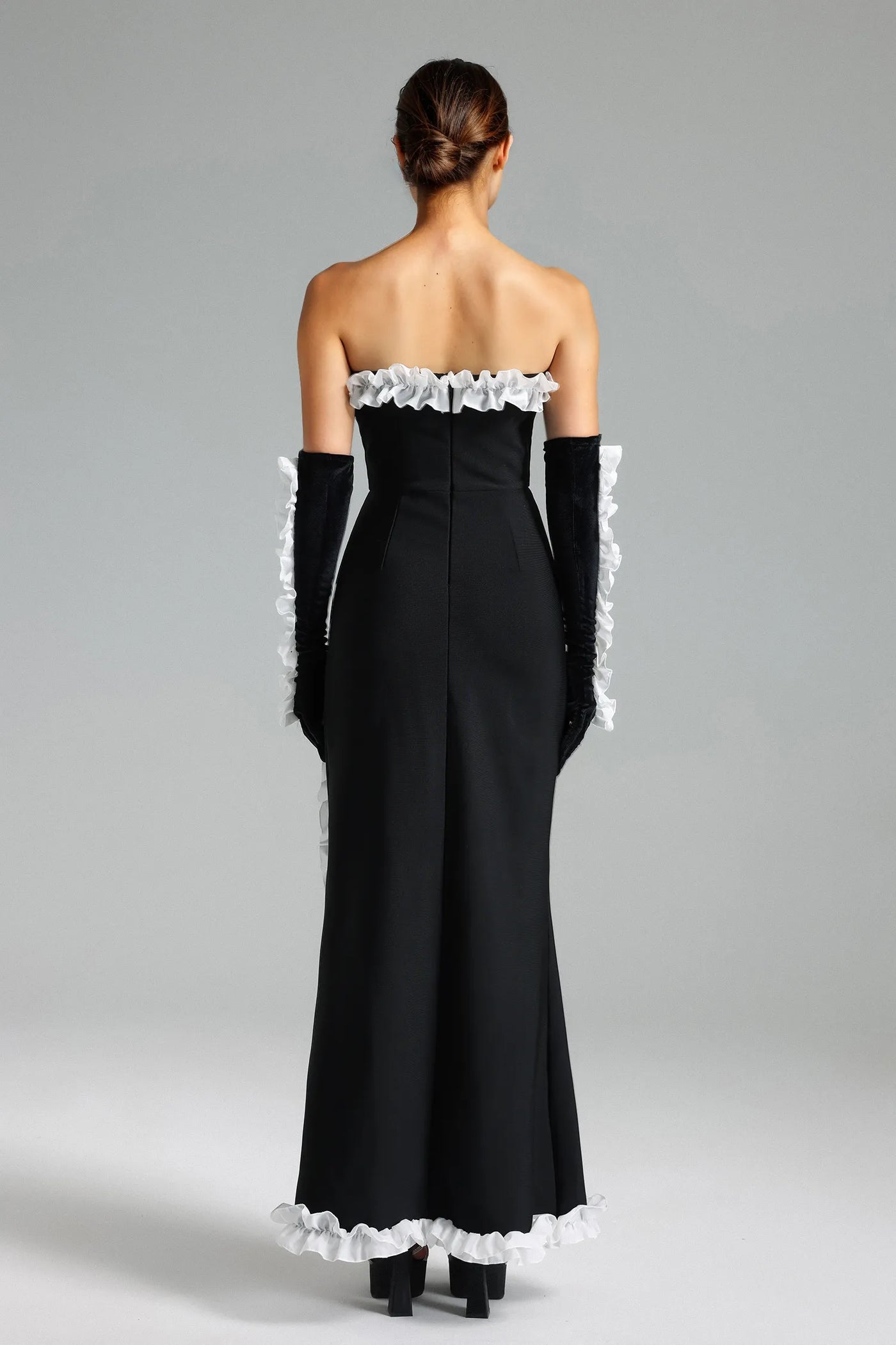 Nylah Yan Yırtmaçlı Bandaj Midi Elbise