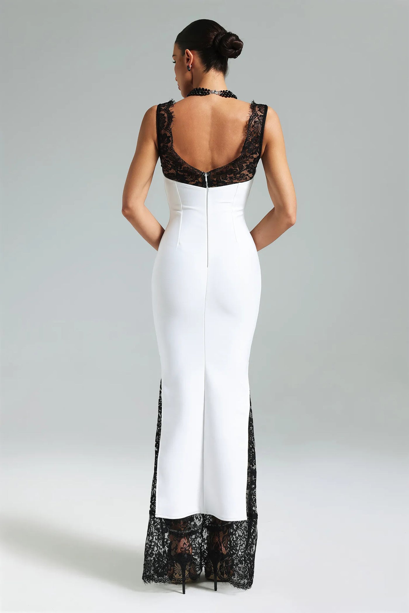 Gunnhild Dantel Uzun Elbise