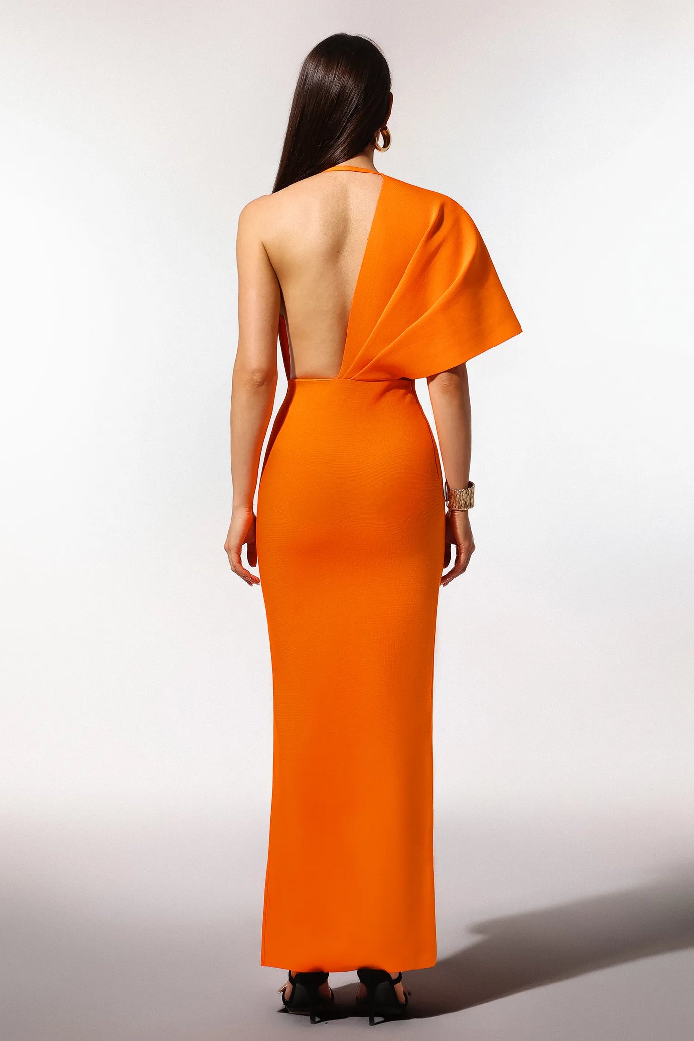 Inya Tek Omuzlu V Yaka Yırtmaçlı Bandaj Uzun Elbise