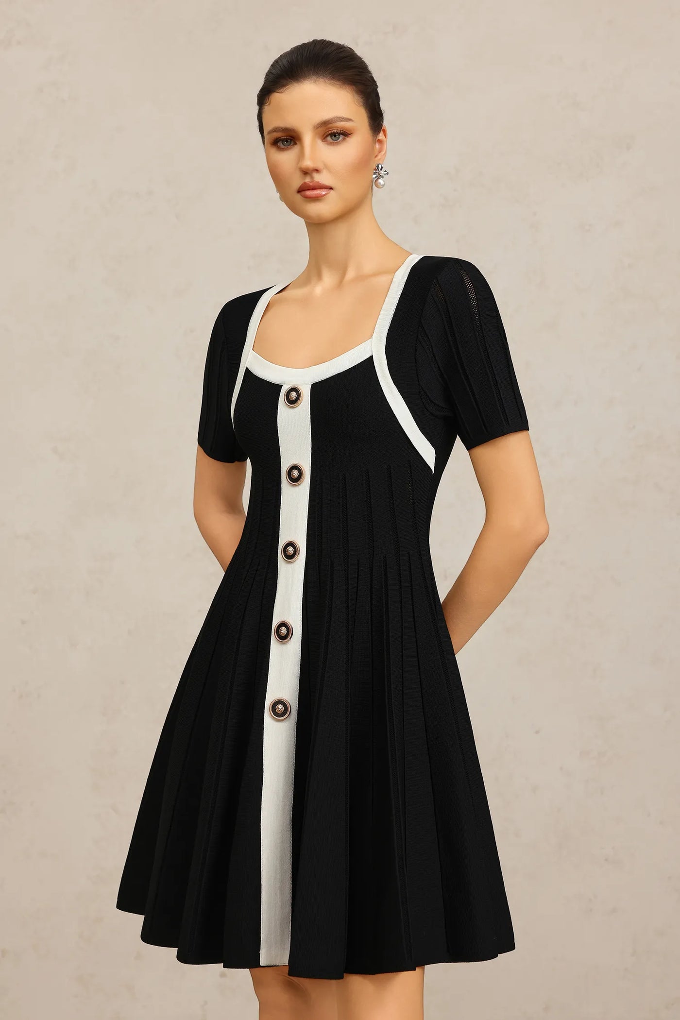 Melinda Kısa Kollu Katlı Mini Elbise