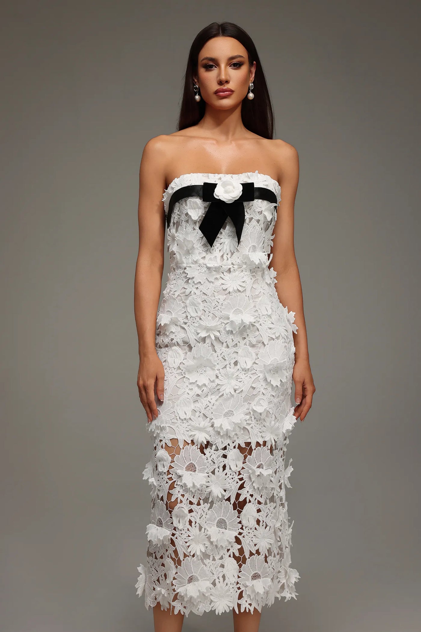 Mio Straplez Dantel Çiçekli Uzun Elbise