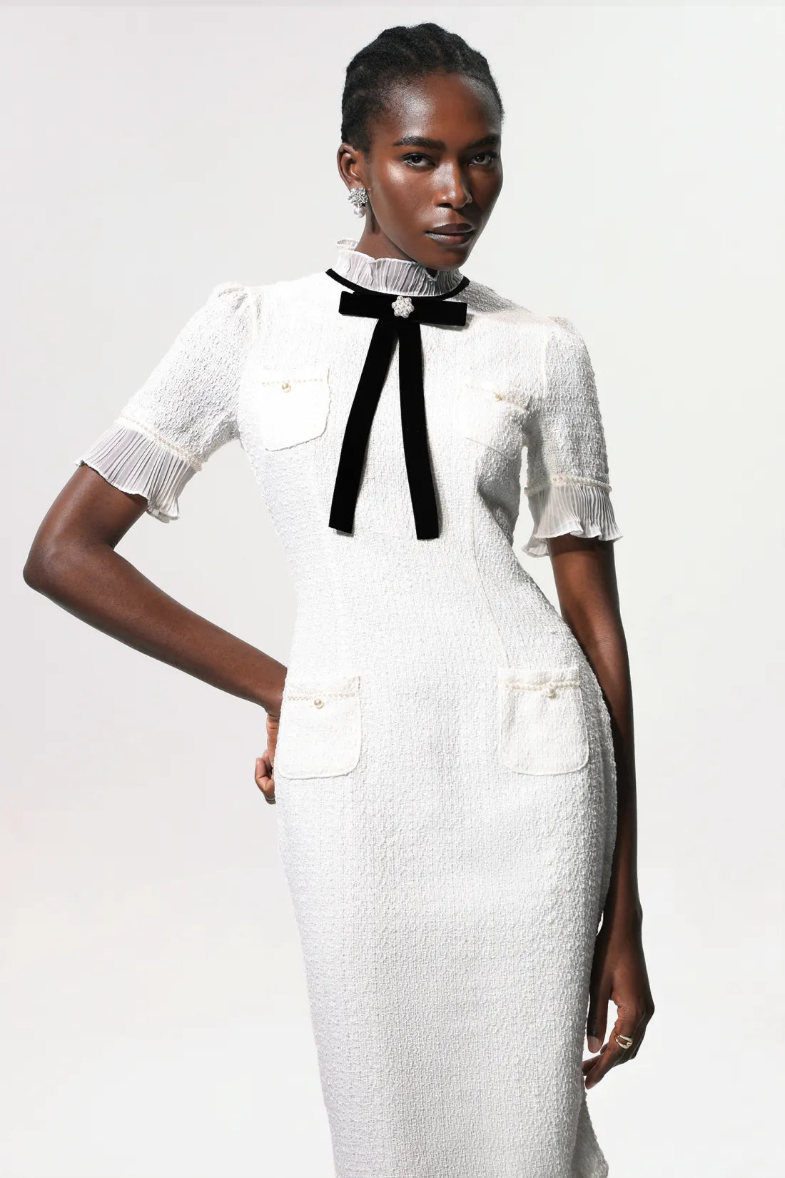 Vedasa Fiyonk İnci Düğmeli Tweed Midi Elbise