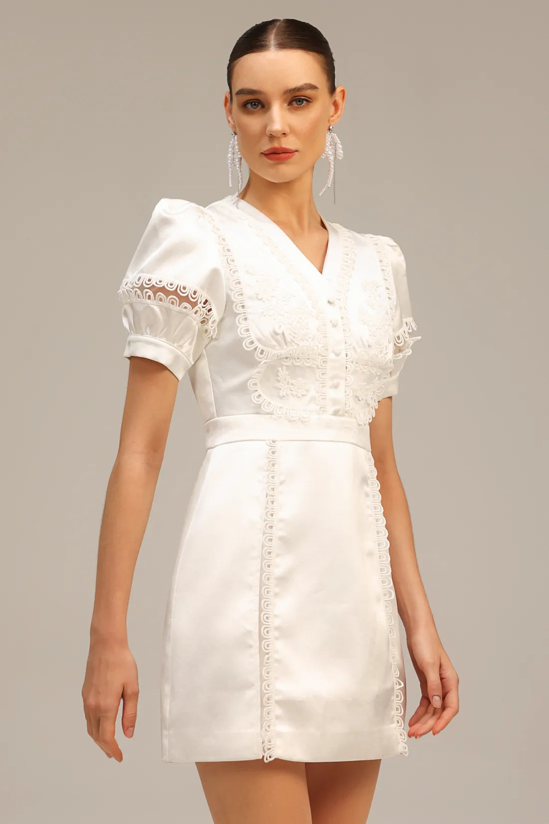 Edwina V Yaka Puf Kollu Mini Elbise